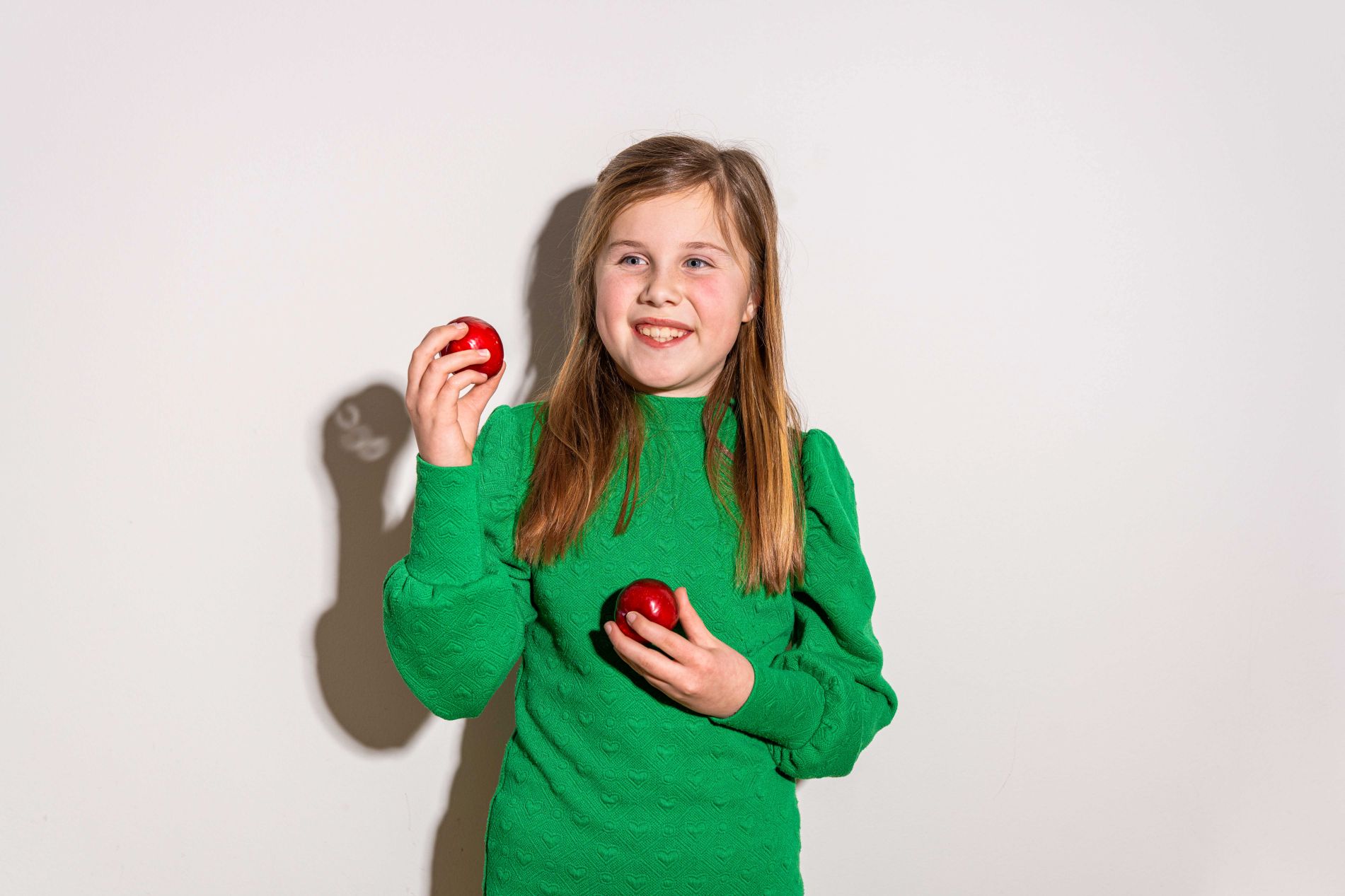 leerling met schoolfruit van Froot