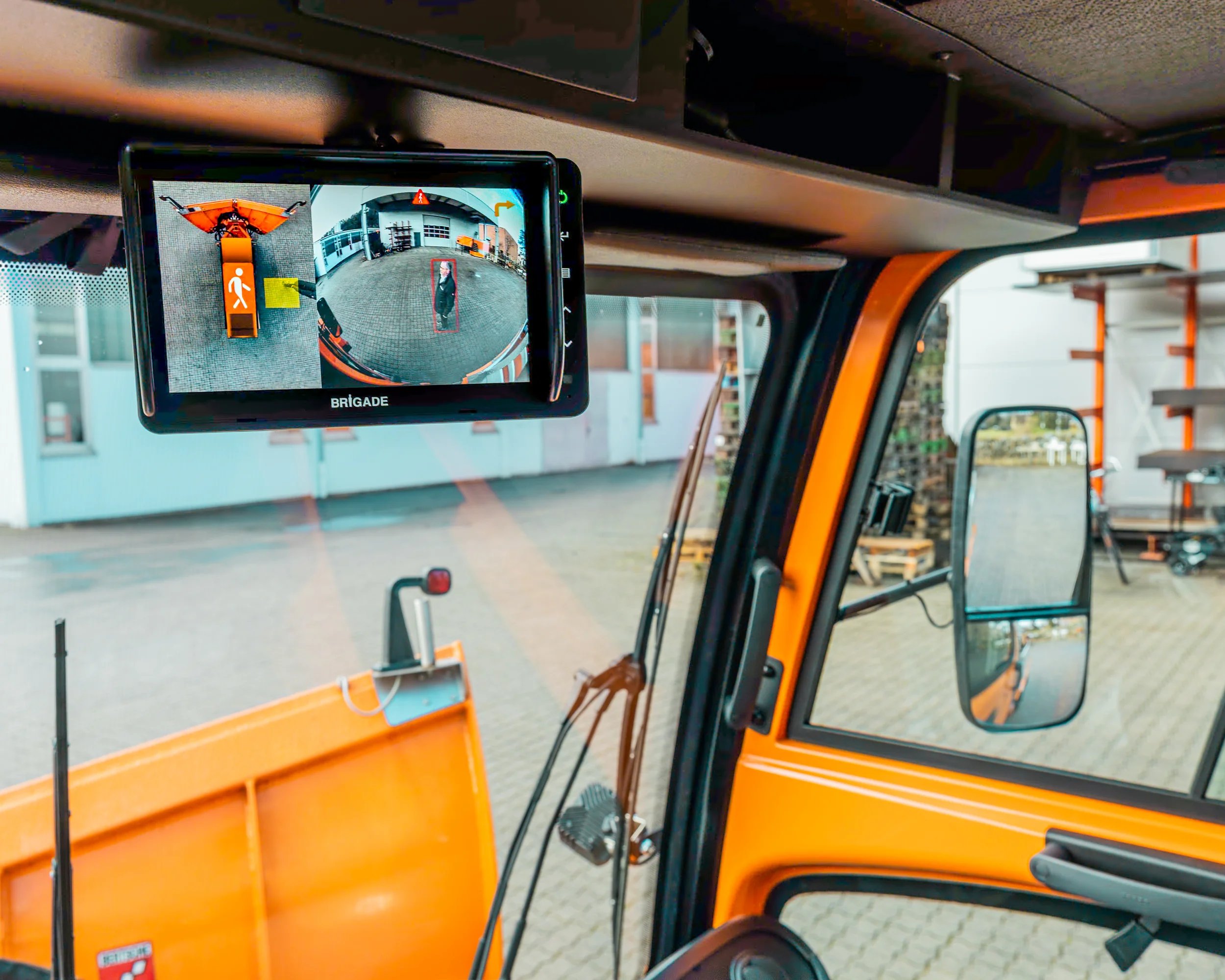 Case Study Brigade x LADOG: Drehtag in der LADOG-Fertigung