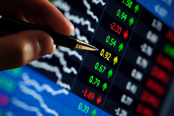 To Trade or Not To Trade? The Essential Information for Trading Stocks