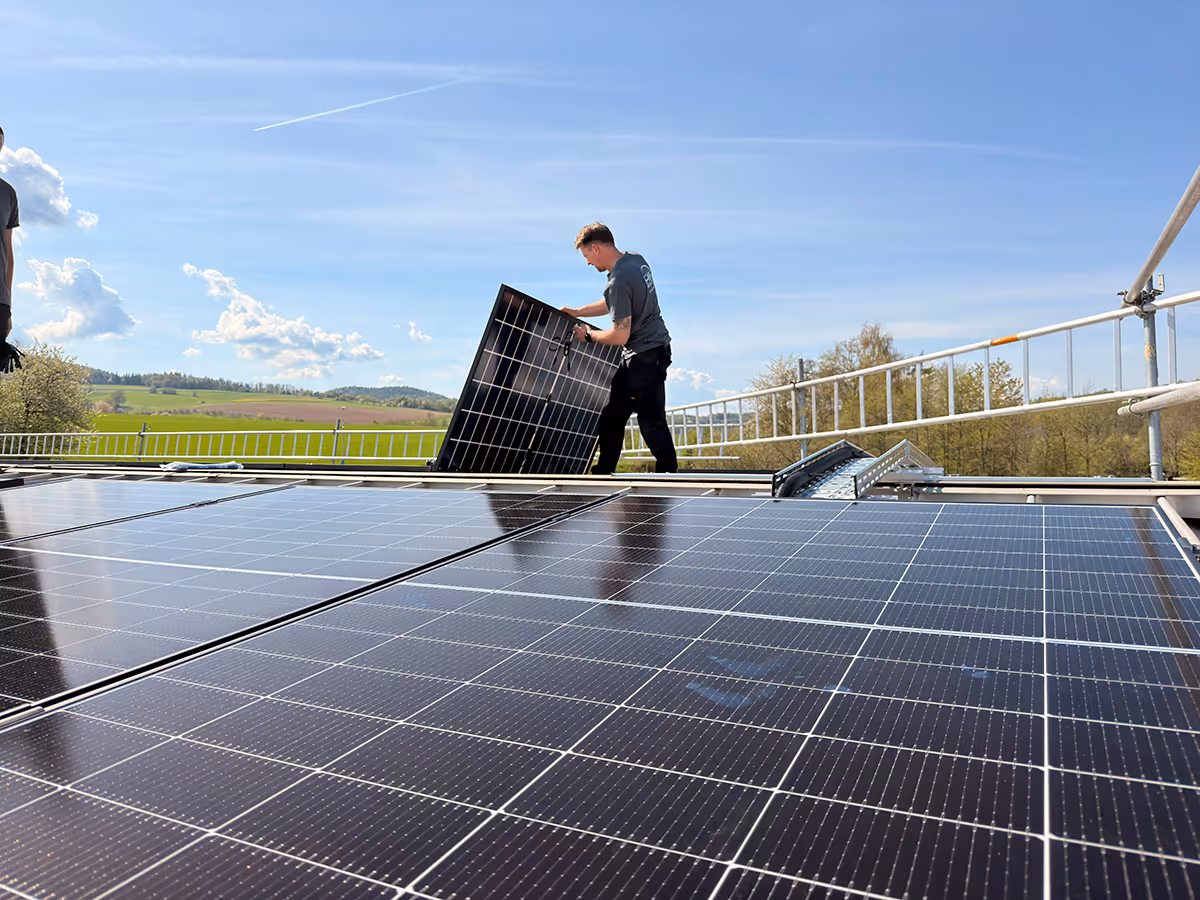 Repowering Montage Installation Photovoltaik