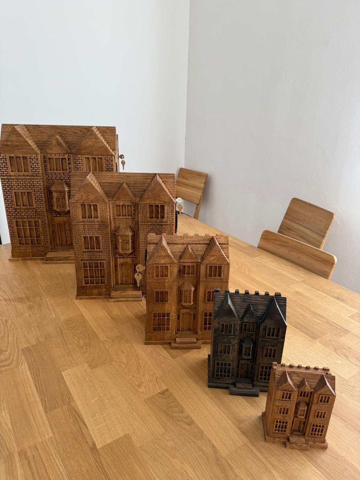 Miscellaneous furniture for synagogues