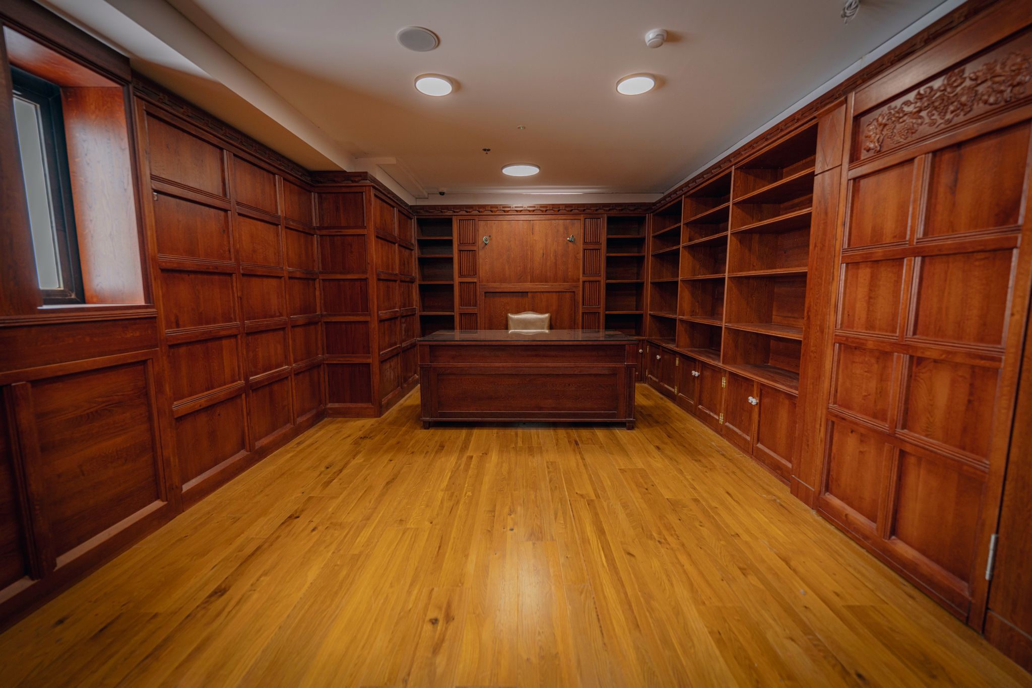 The Rebbe’s Room – An Exact Replica of the Lubavitcher Rebbe’s Office at 770