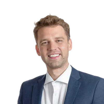 Robert Romaniuk, fintech and crypto strategist and author at INXY Payments