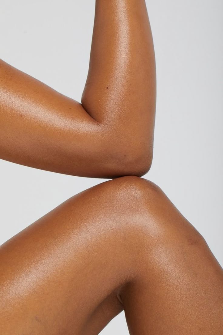 How to Clear Dark Knees and Elbows