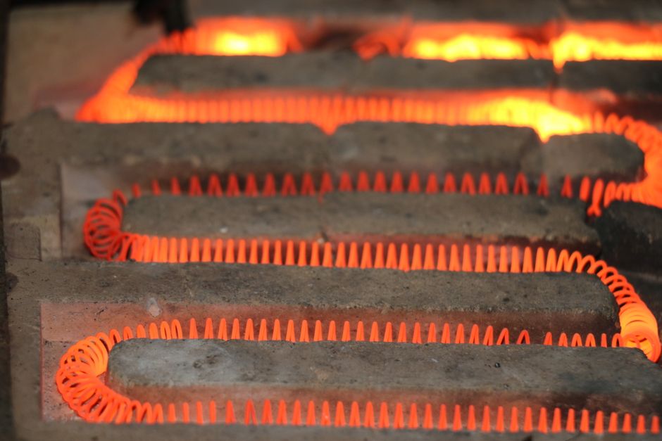 Cracked Heat Exchanger Symptoms and Safety Risks Guide