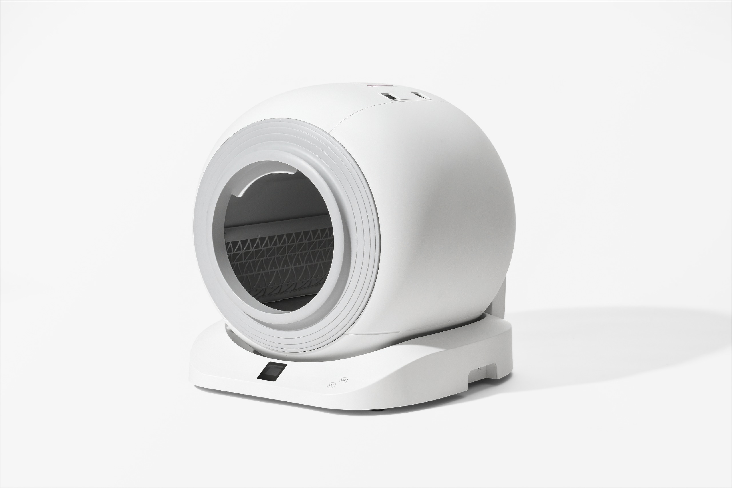 Missing Out on Modern Pet Care? Embrace the Revolution with Smart Cat Litter Boxes!