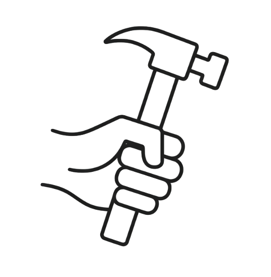 Illustration d'une main tenant un marteau avec une prise ferme.
