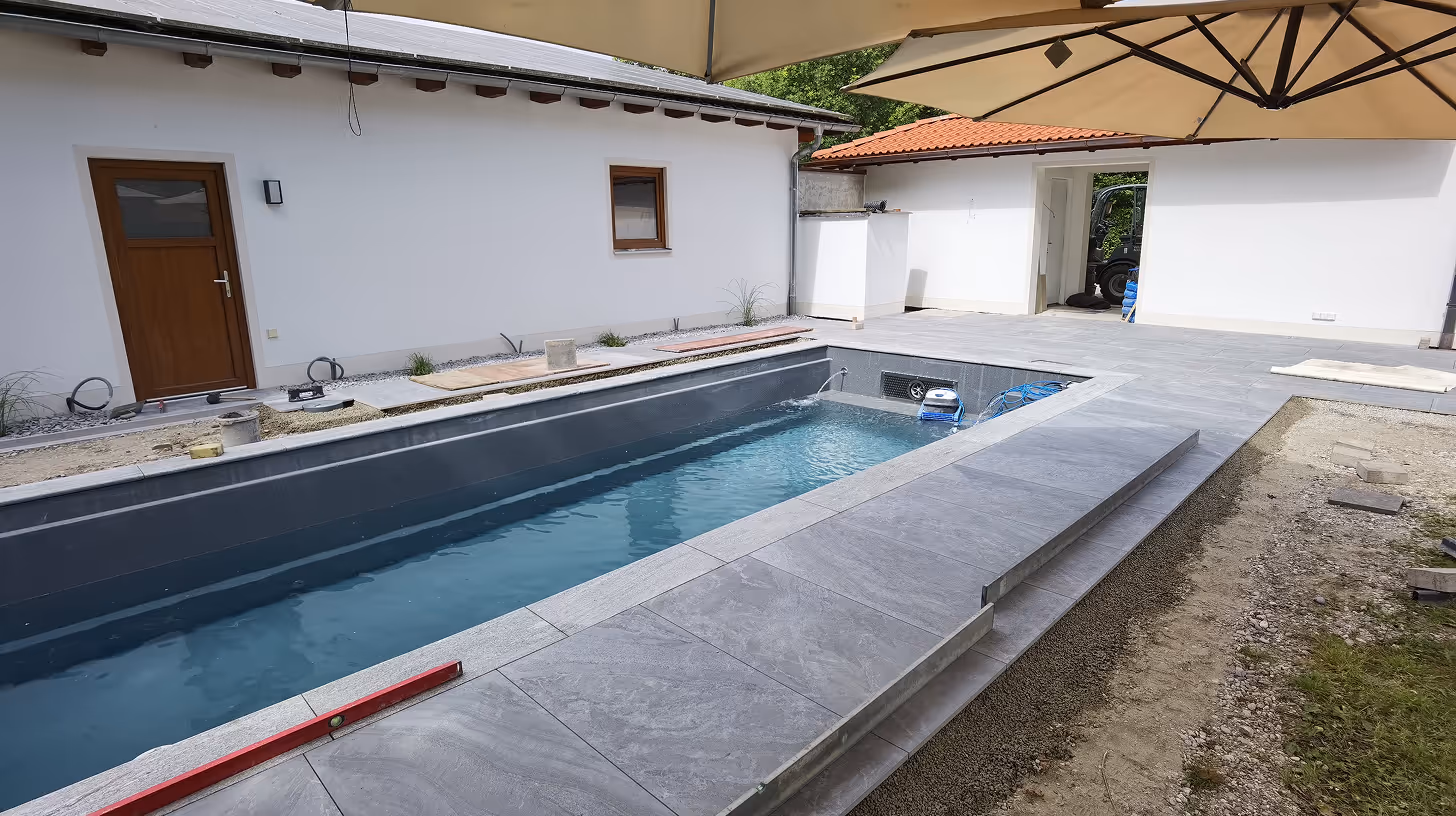 Pool und Außenbereich Fliesen Merx