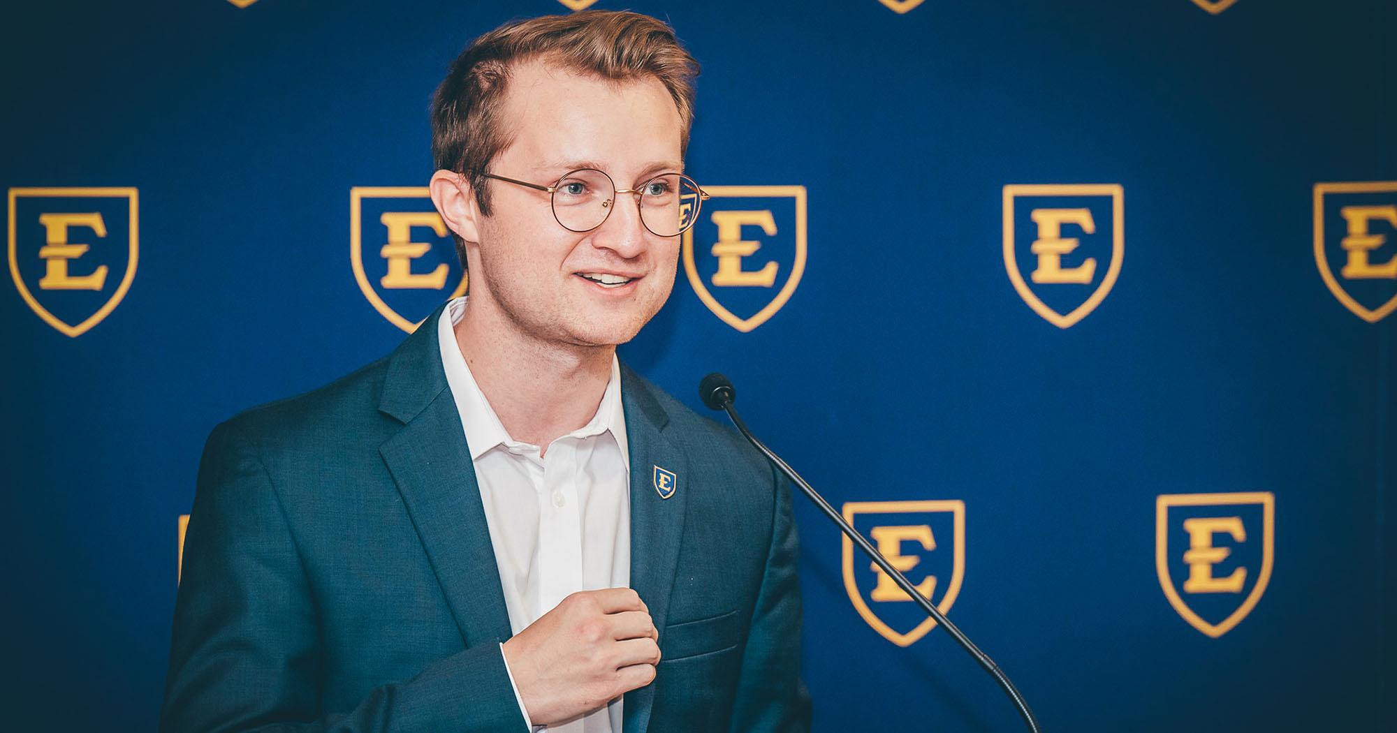 , Nathan Farnor, Leadership and Civic Engagement, Volunteer Tennessee