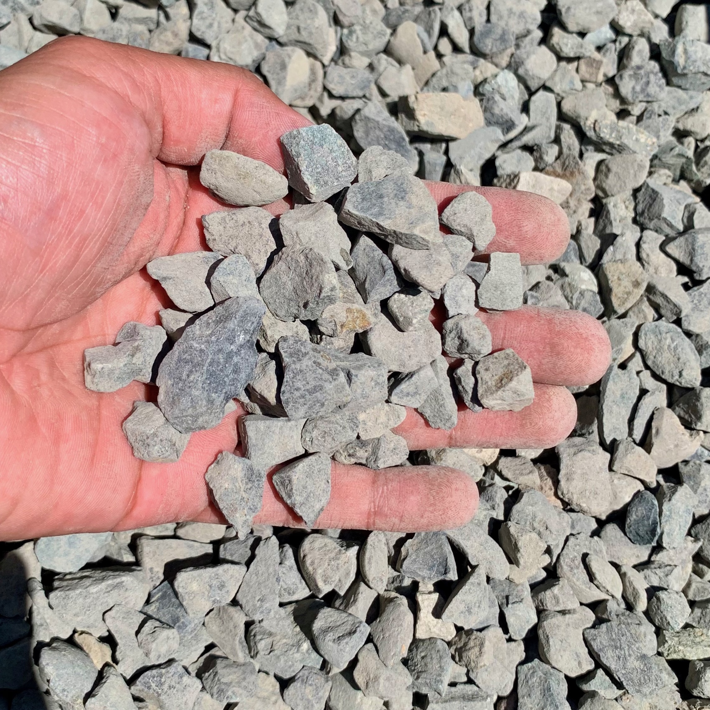 picture of rock called 3/4 inch gravel