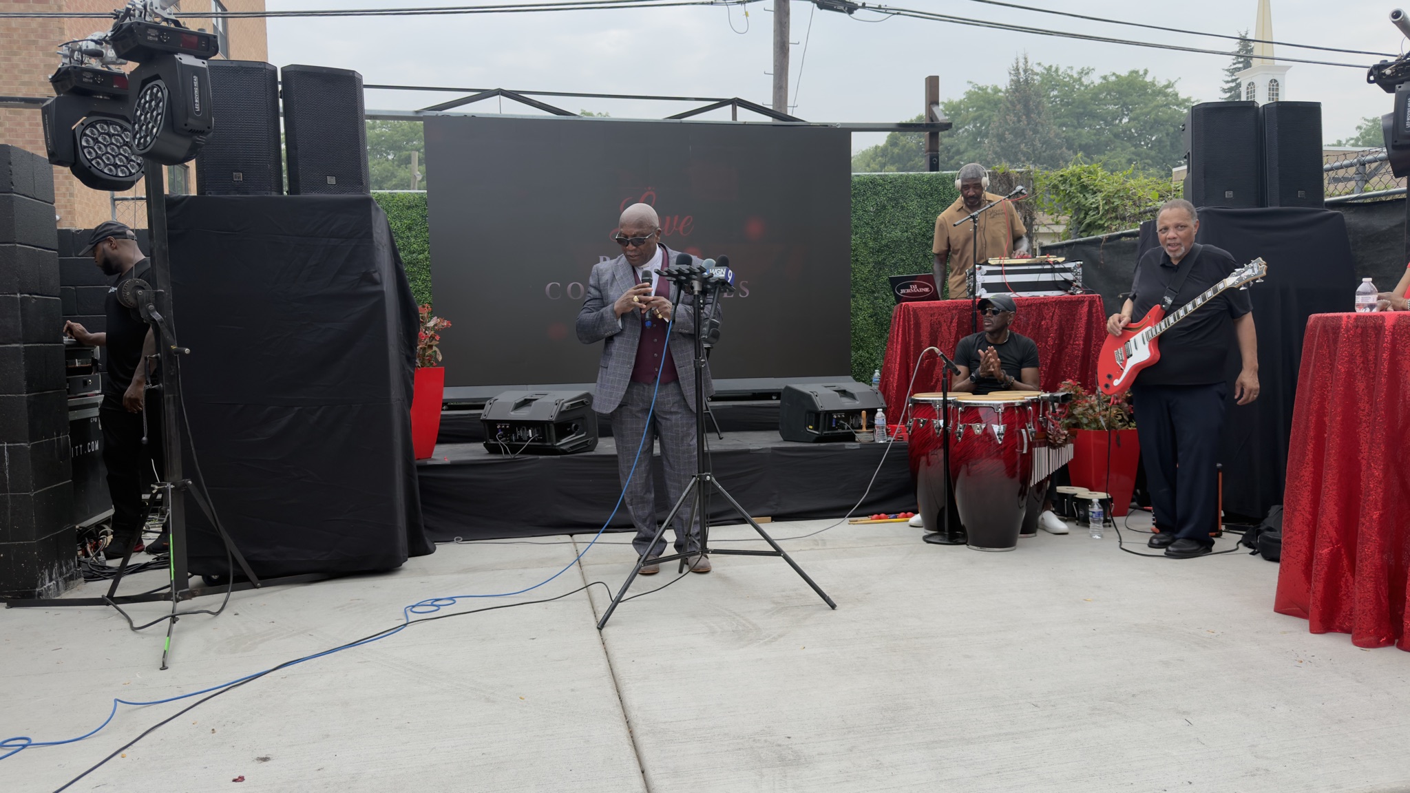 Grand Opening 089