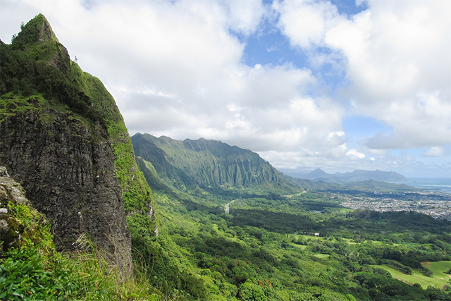 View of the Nā Pali Coast from a look out