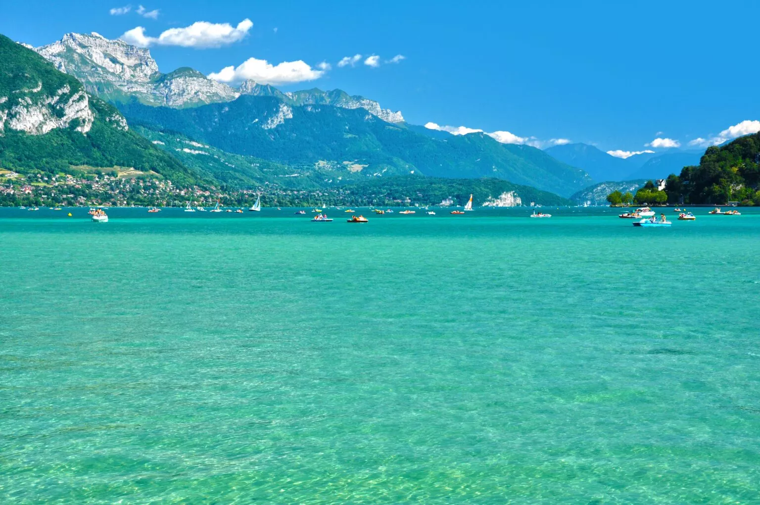 Annecy lac montagne