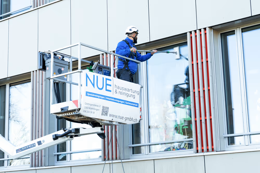 Storen- und Fensterreinigung