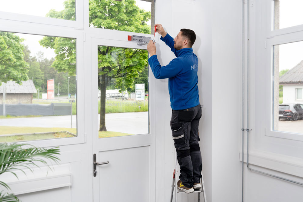 Leuchtmittelkontrollen und Kleinreparaturen