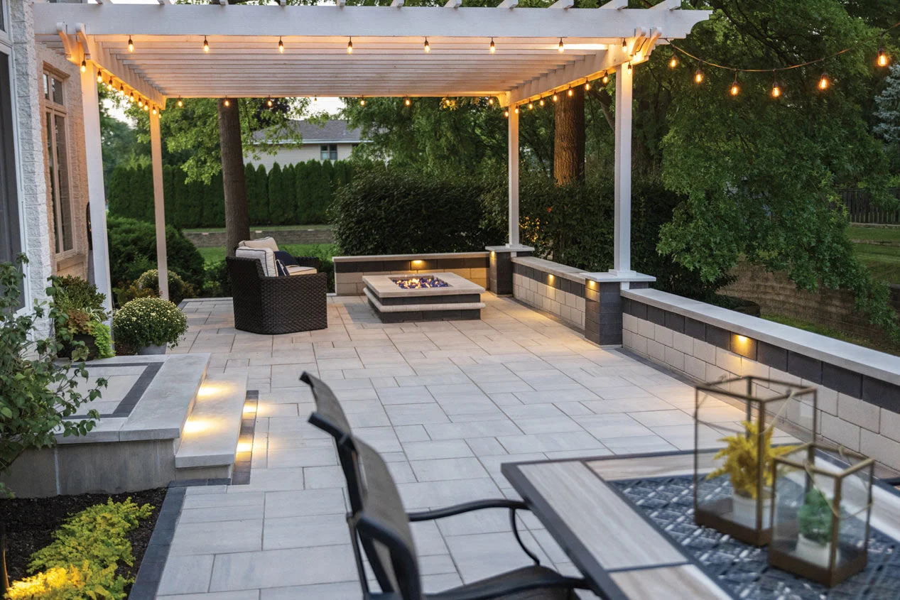 Grand Crest Bullnose Pavers back patio with firepit