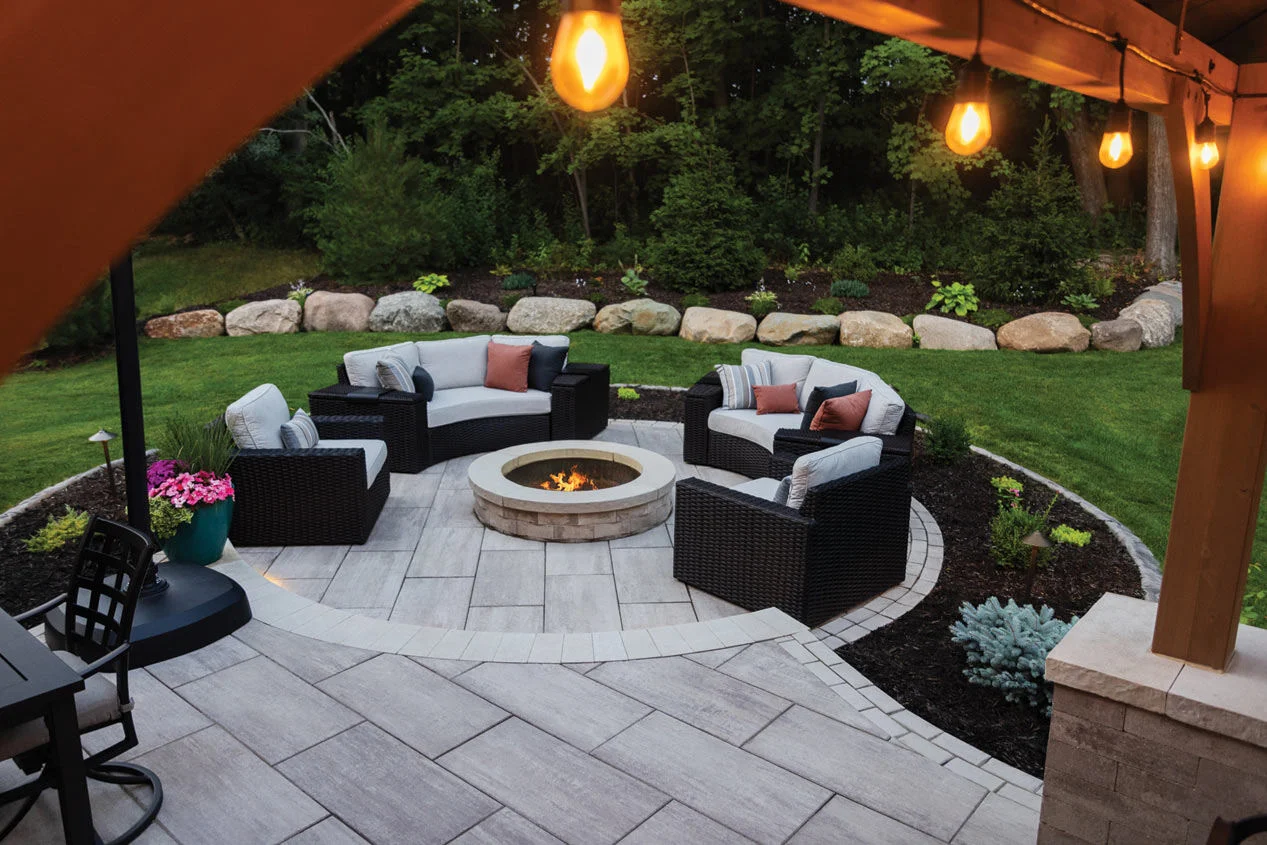 Grand Discover Pavers patio with firepit