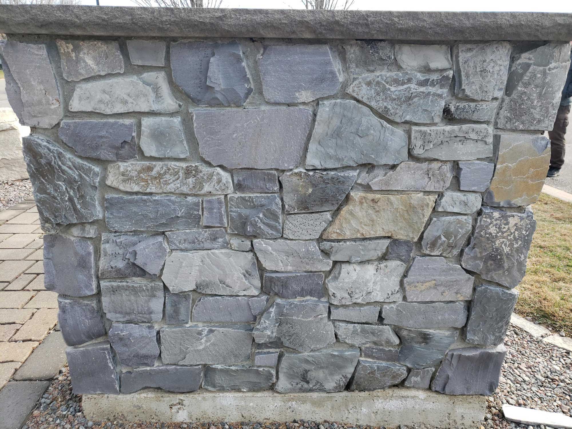timber ridge stone pillar