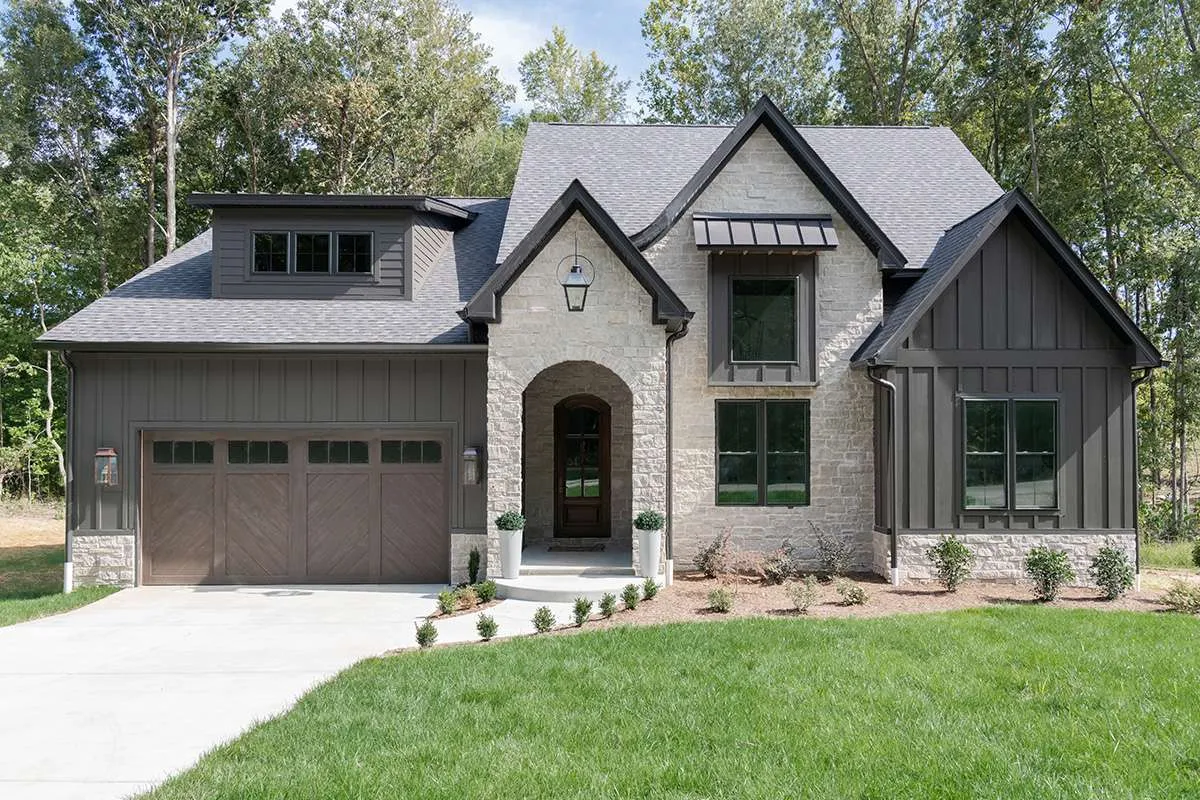 Pewter Mist Tumbled stone veneer