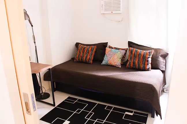 Dining and kitchen area with open living space at 2Torre Lorenzo.