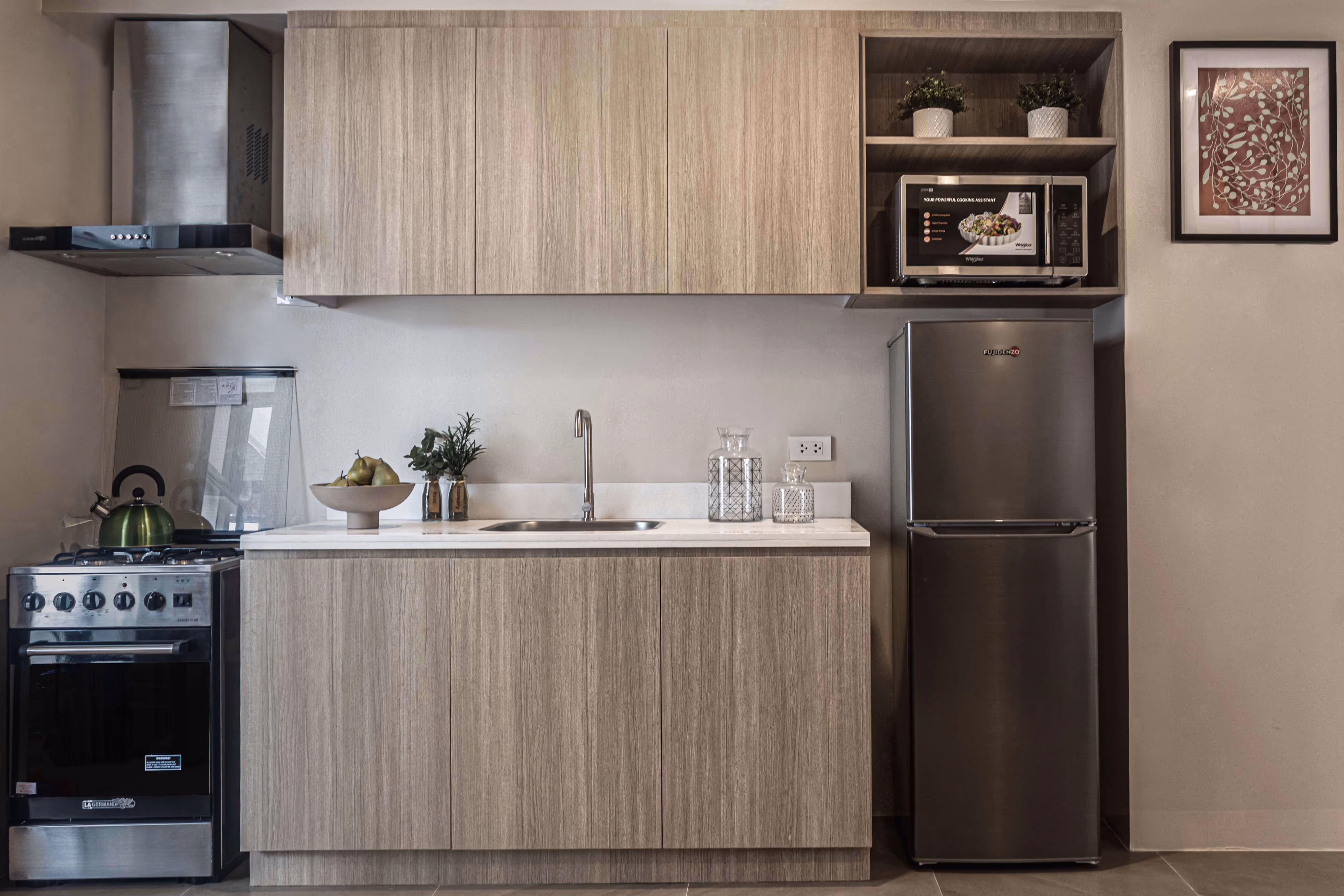 Tierra Lorenzo Lipa Kitchen Area