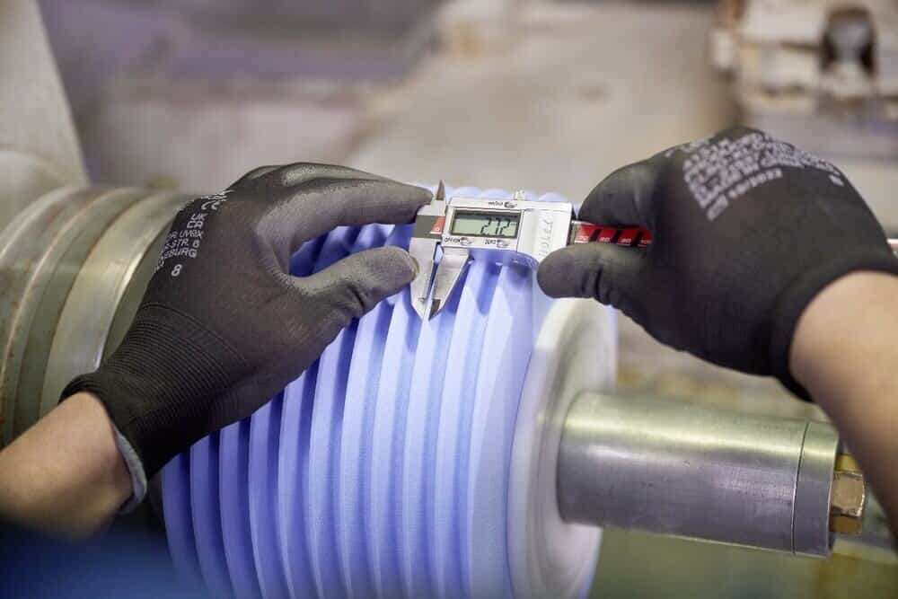 Hermes Schleifmittel production steps Surface treatment