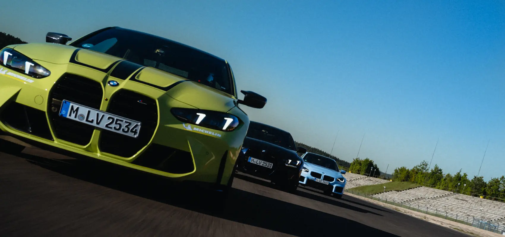 BMW M4 Competition und M2 auf einer Rennstrecke – MOTORHEIMAT Wagner-Schwarz in Kirchseeon, Traunstein, Altenmarkt, Wasserburg und Oberhaching