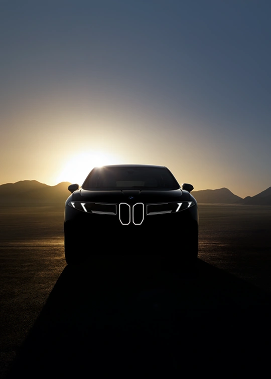 BMW iX3 im Sonnenaufgang – Elektromobilität in der MOTORHEIMAT Wagner-Schwarz in Kirchseeon, Traunstein, Altenmarkt, Wasserburg und Oberhaching