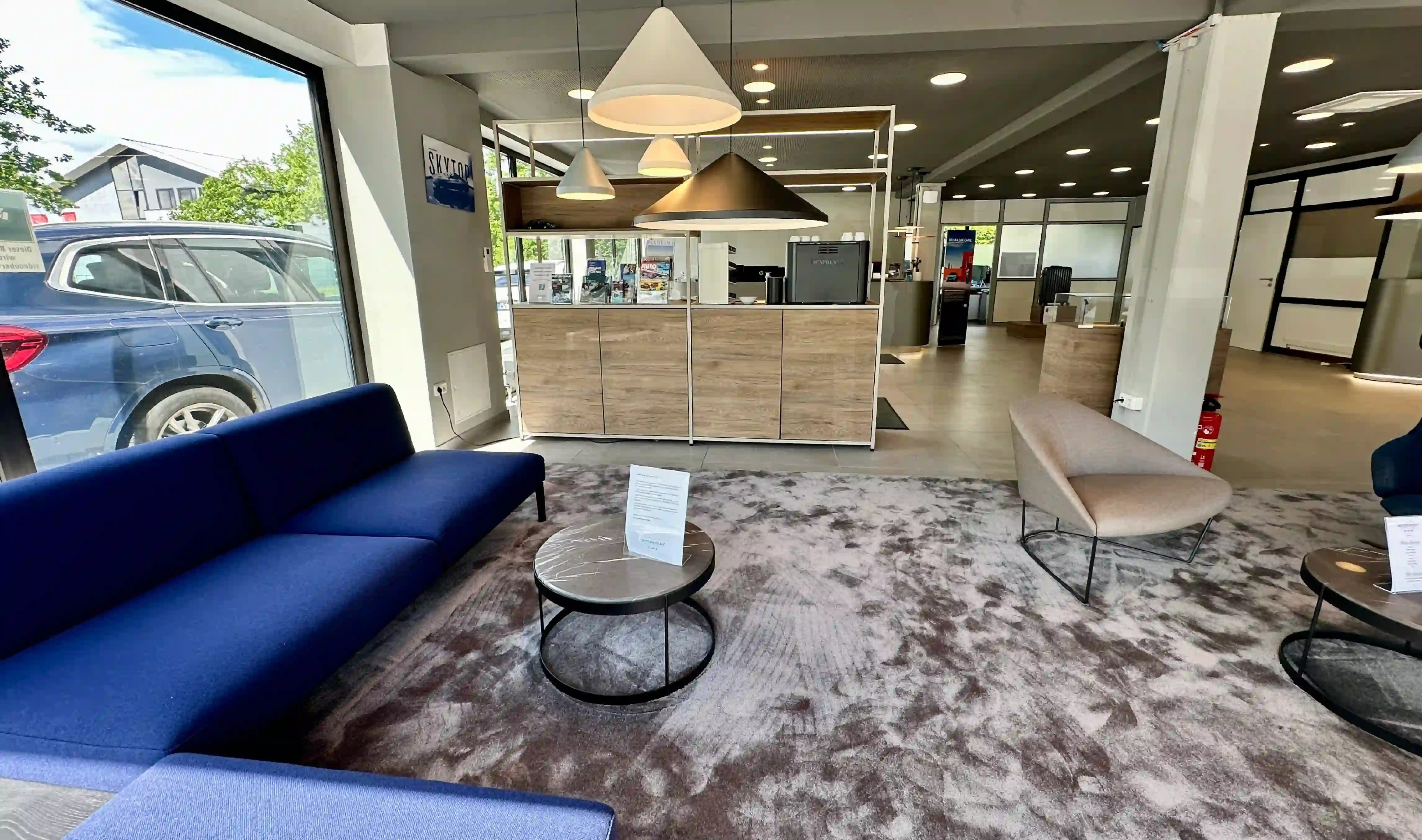 Warteecke für Servicekunden in der MOTORHEIMAT Oberhaching