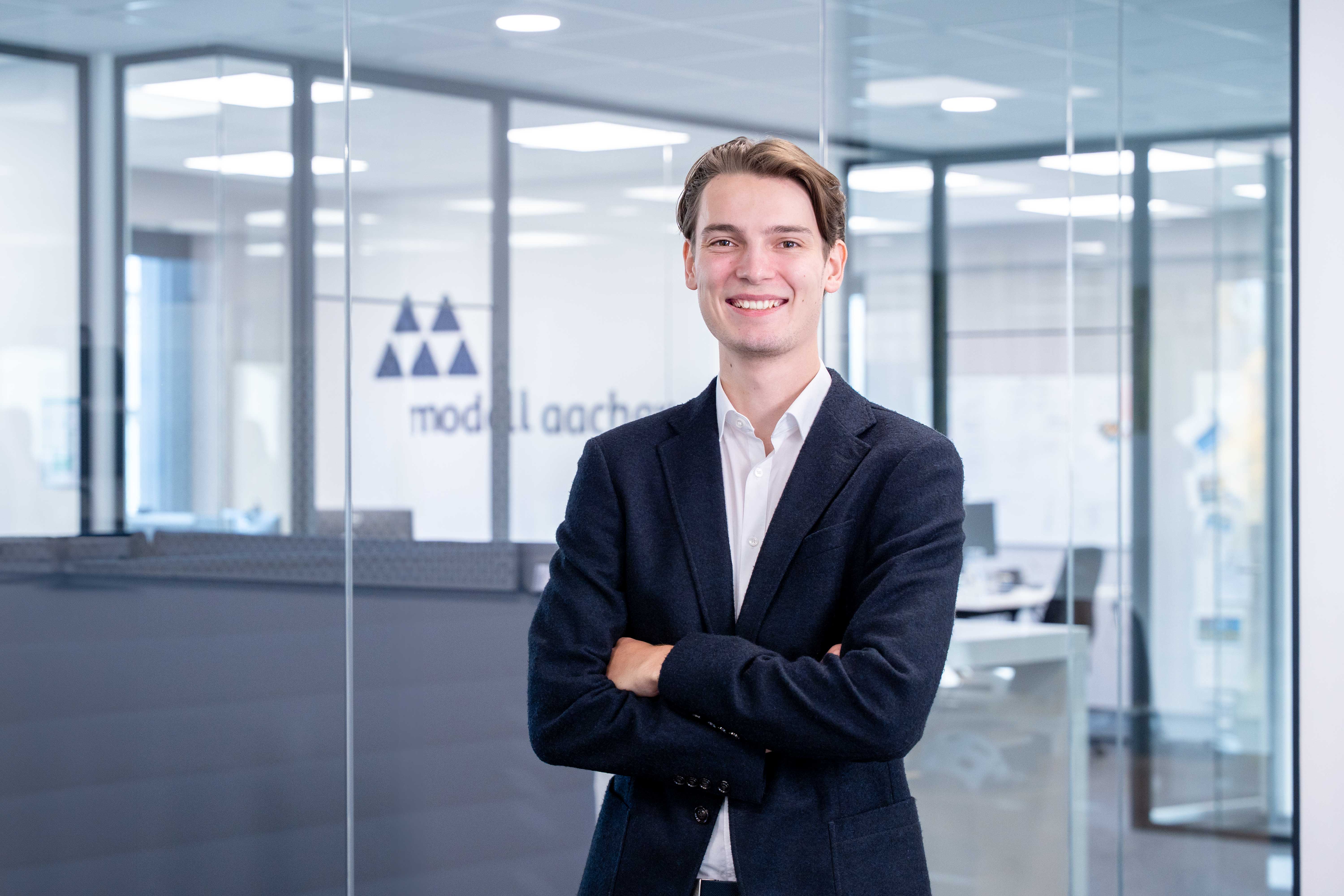 Portät Simon Foerster