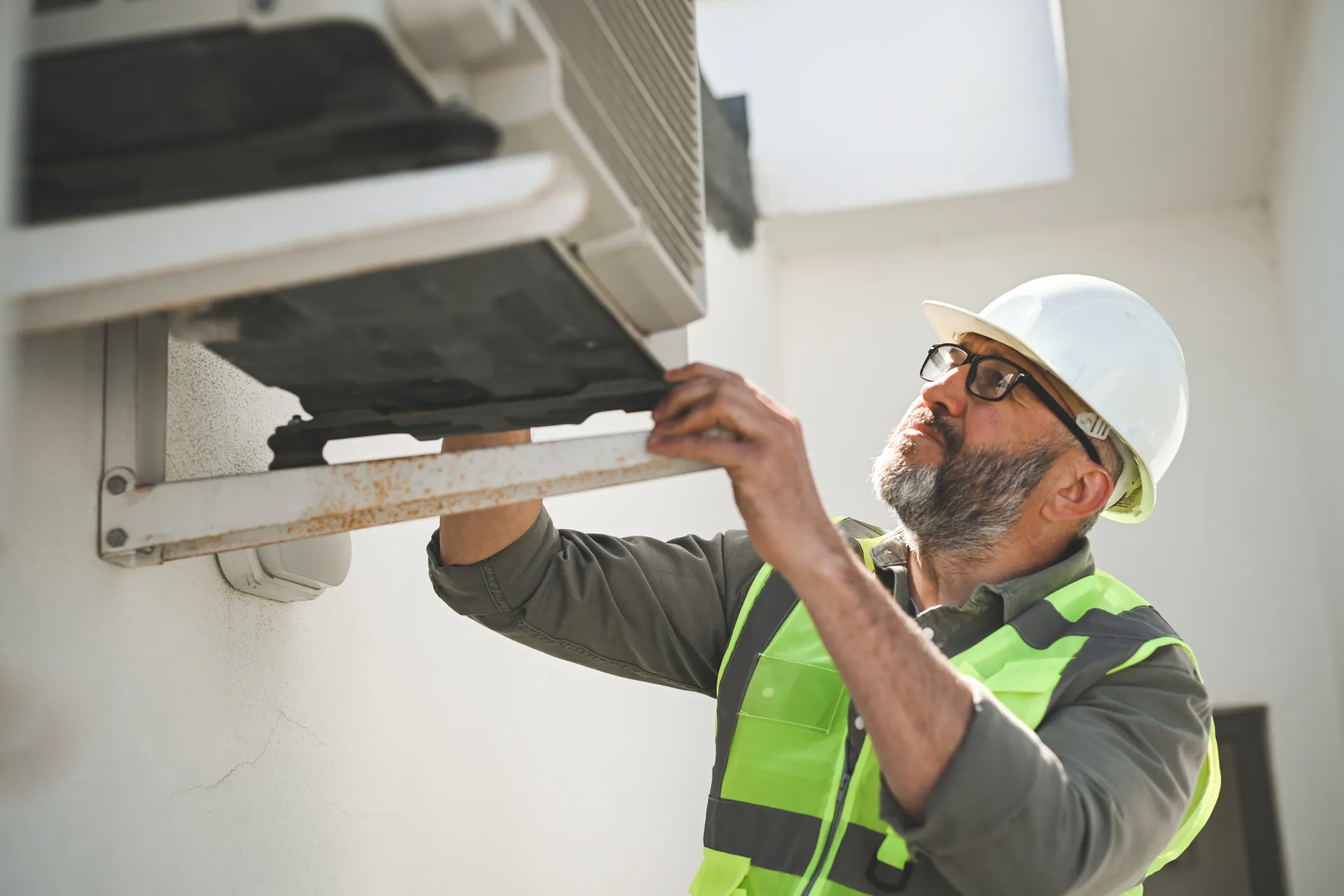 What Kind Of Problems Can An AC Repair Service Provider Solve For You?