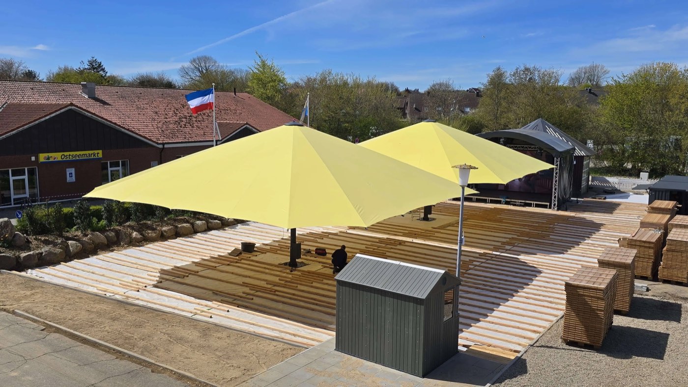 Bühnen-Festinstallation am Campingplatz in Waabs an der Ostsee – Veranstaltungstechnik von photon