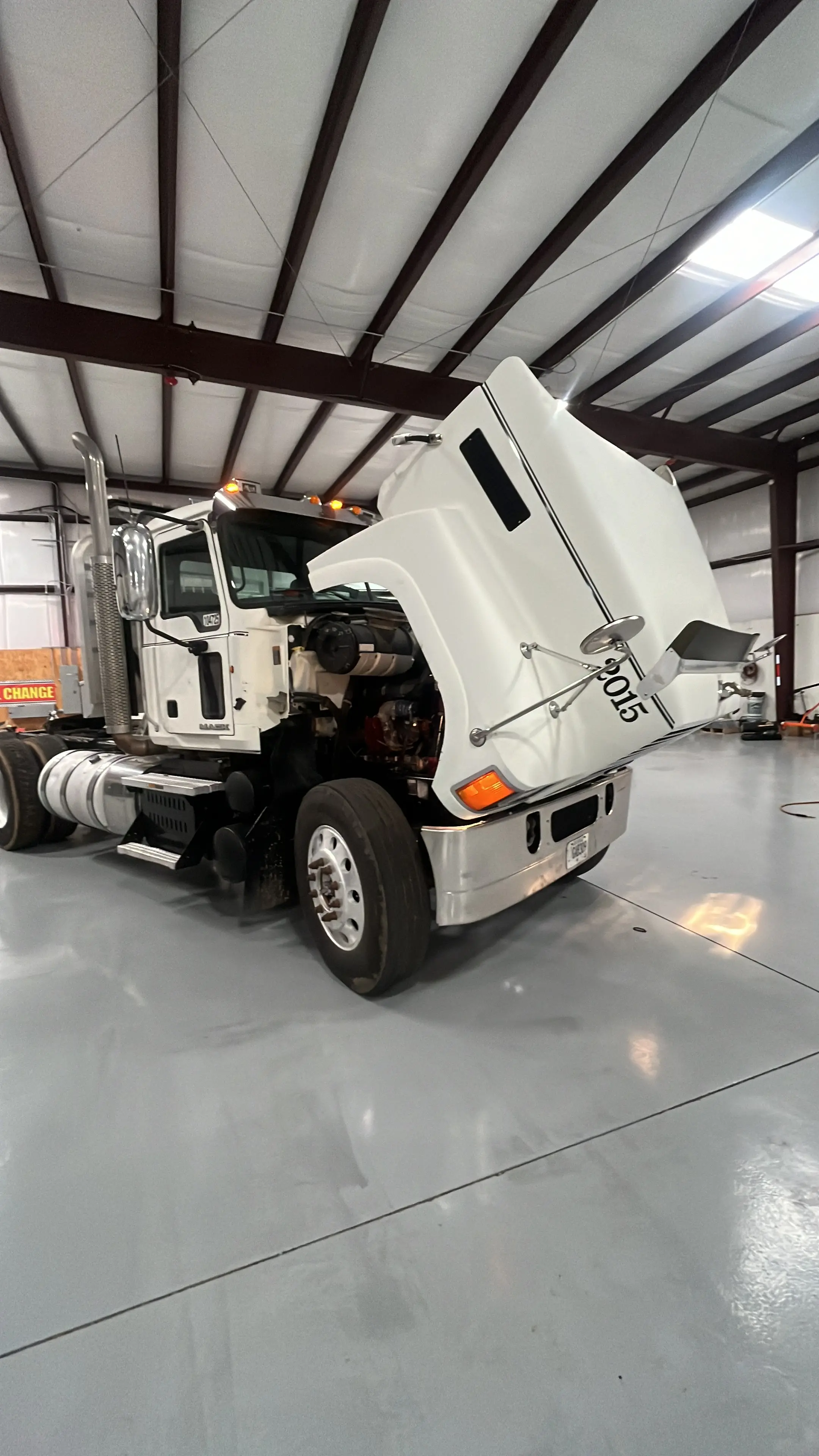 TractoAuto heavy-duty service work