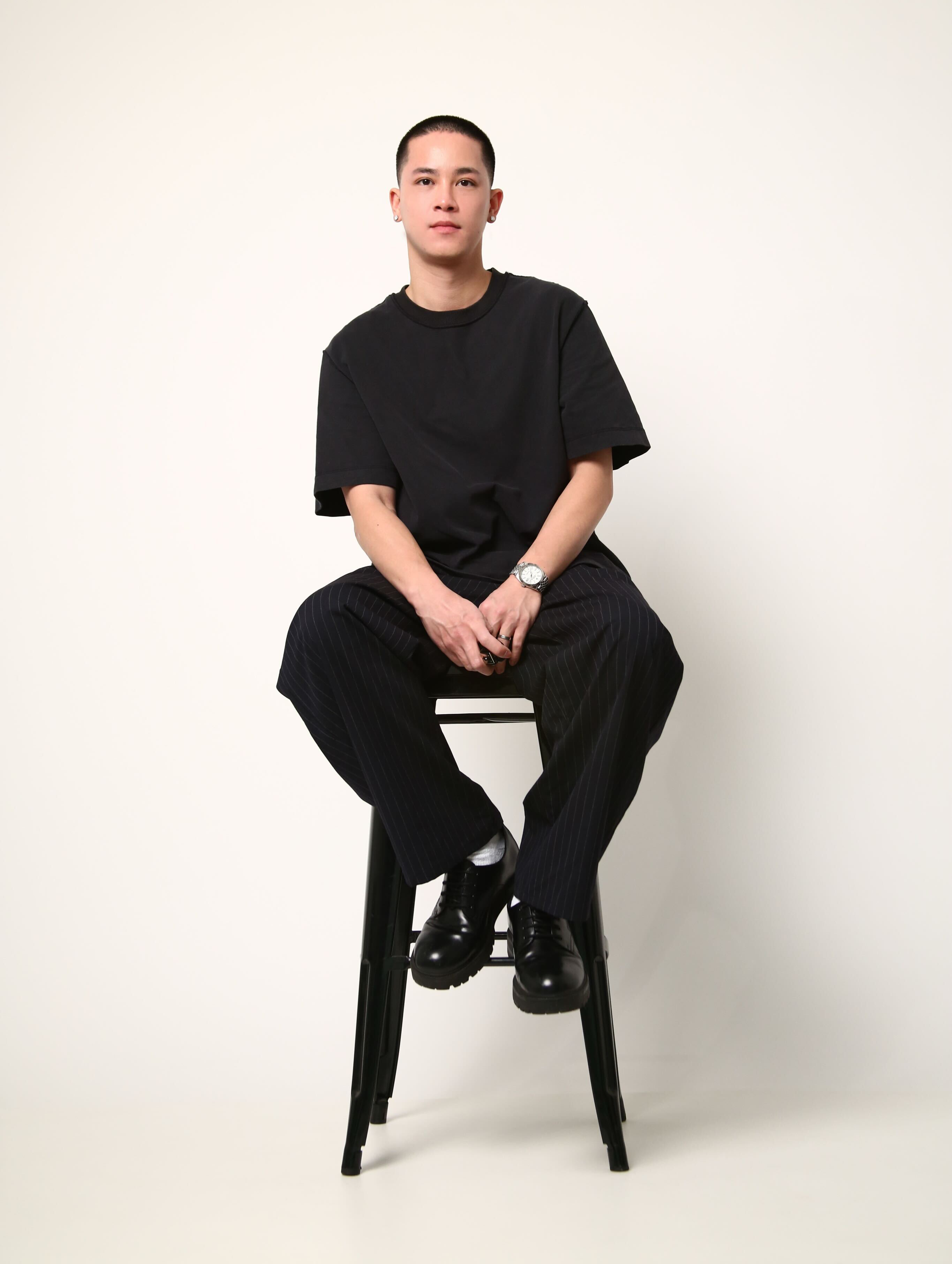 Portrait of Jady Pham, co-founder of Kloud Health and experienced anesthesiologist, dedicated to providing expert care in wellness and health services.