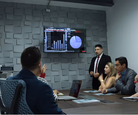 Proveedor de mobiliario y tecnología empresarial