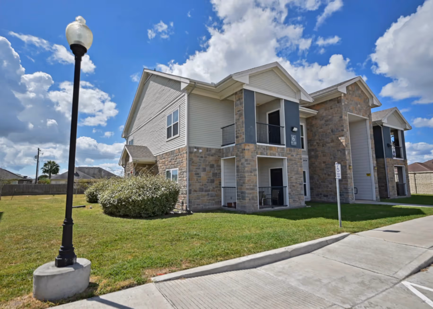 exterior of Riverstone Apartments