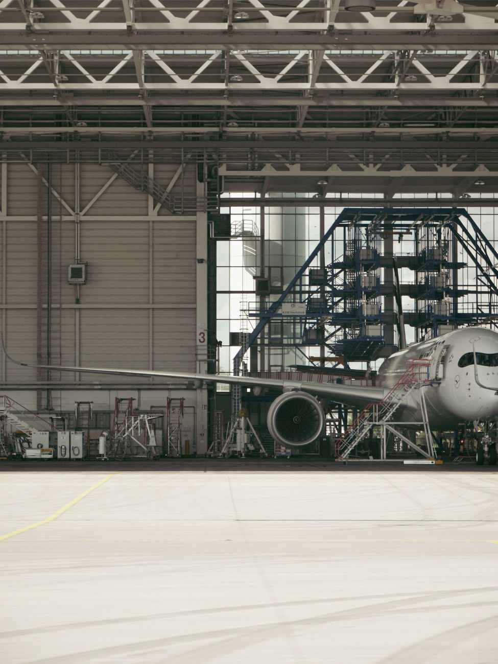 How to Move from Military to Civilian Aircraft Maintenance
