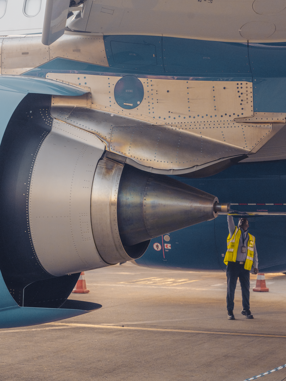 Aircraft AOG recovery explained: how remote maintenance teams return an aircraft to service