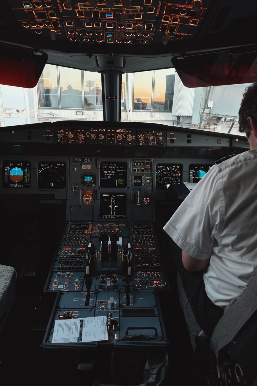Part-66 Module 13 study guide: preparing for the B2 aircraft systems exam