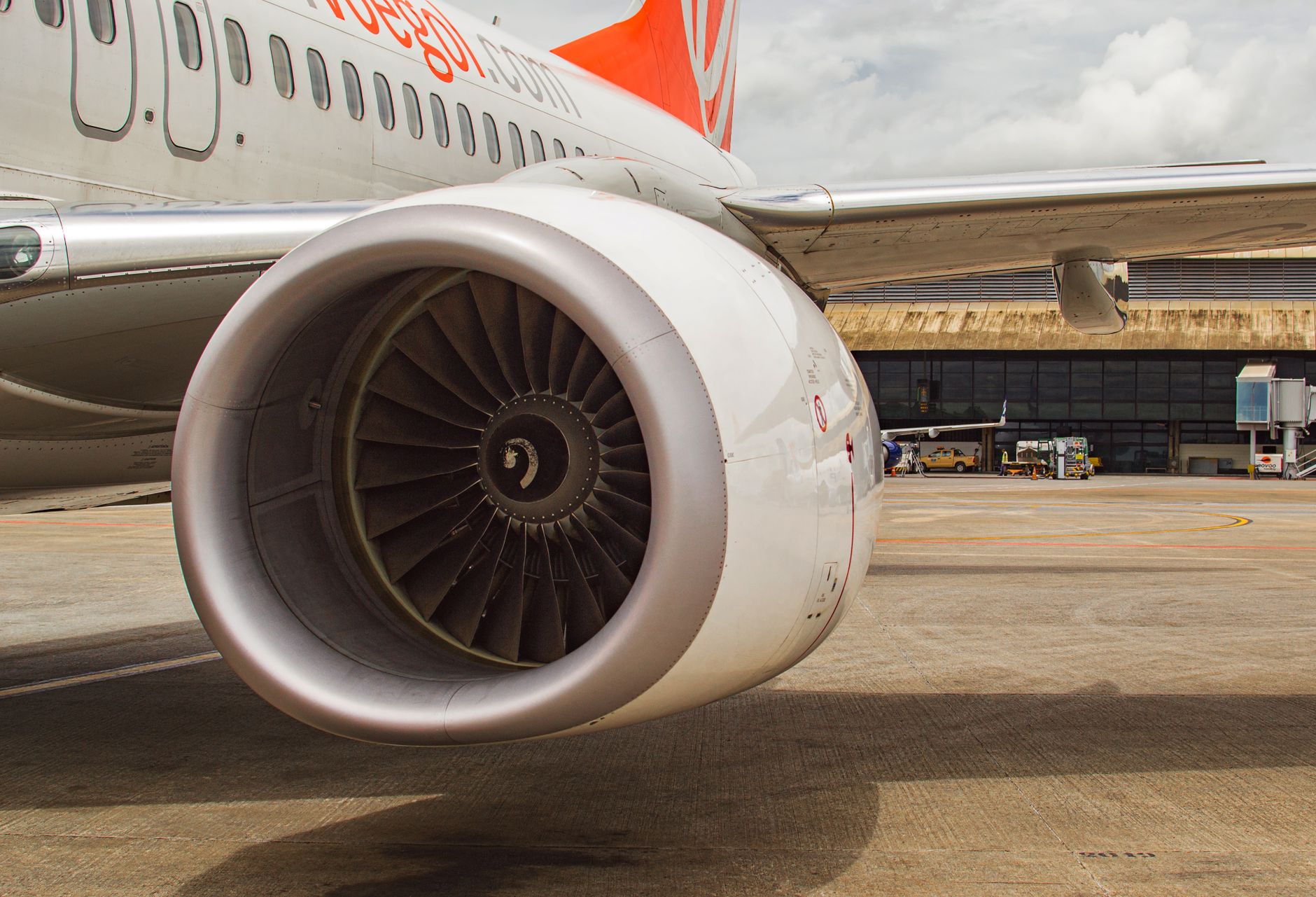 Part-66 B2 versus B2L: Which avionics licence category is right for you?