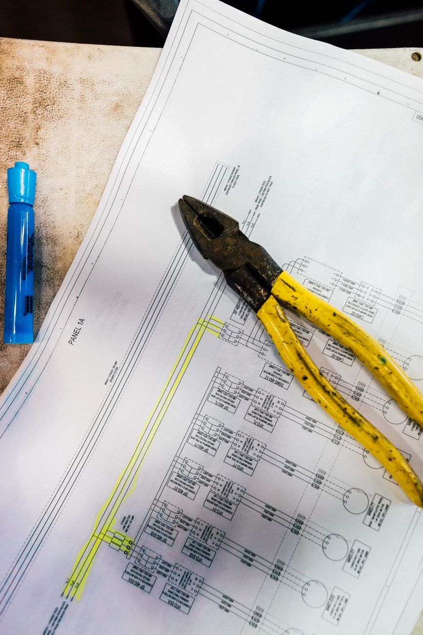 How to read aircraft wiring diagrams for electrical fault finding