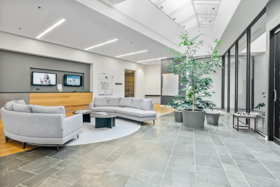 The Complete Guide to Commercial Cleaning Services