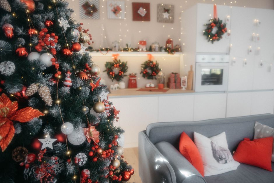 How to Keep Your Home Clean During the Holidays