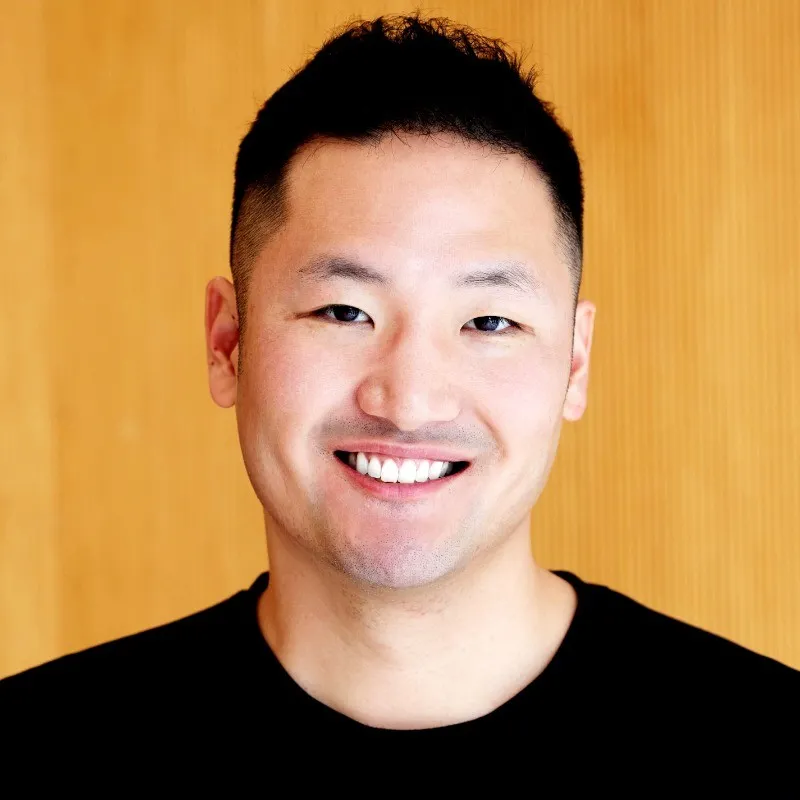 Paul Lee headshot