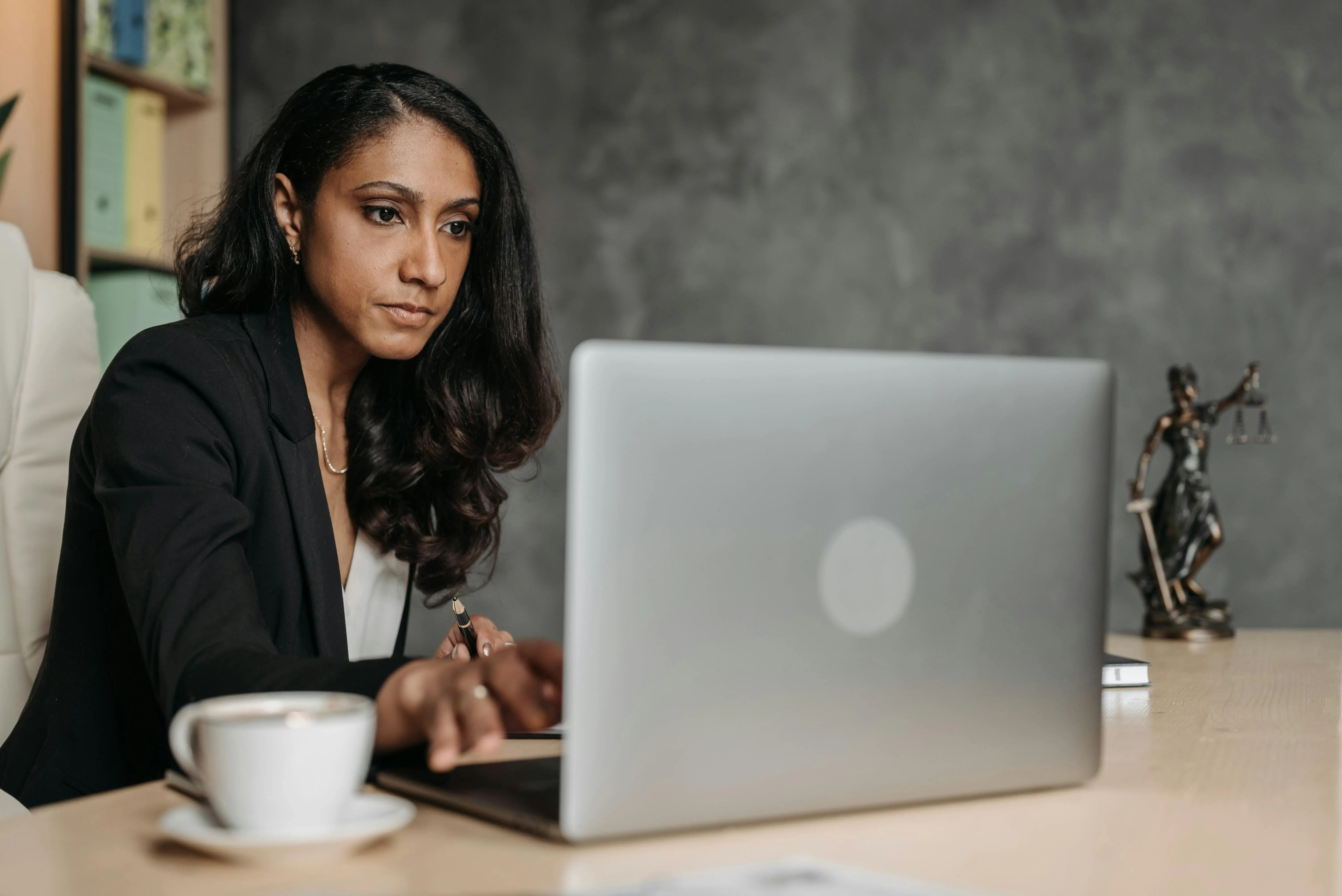 Enterprise Patent Software: What It Is and Why Large IP Teams Need an End-to-End Platform