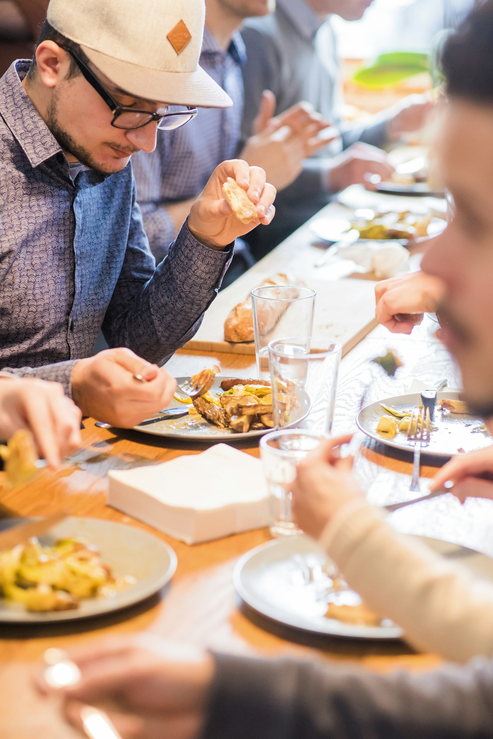 Titres-restaurant et CSE : qui décide, qui finance, quel régime social ?