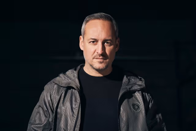 DAVE LAMBERT