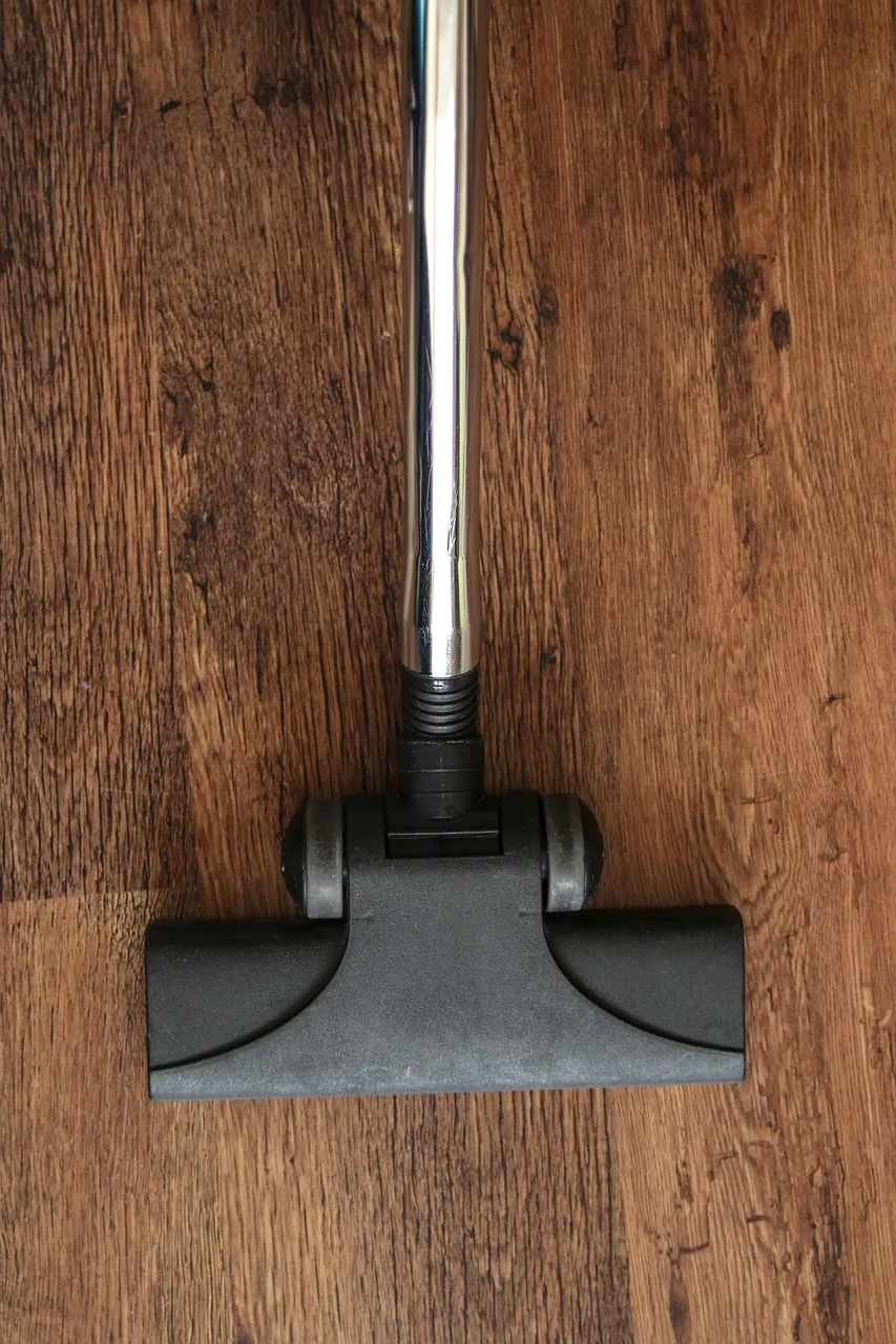 Hoover handle