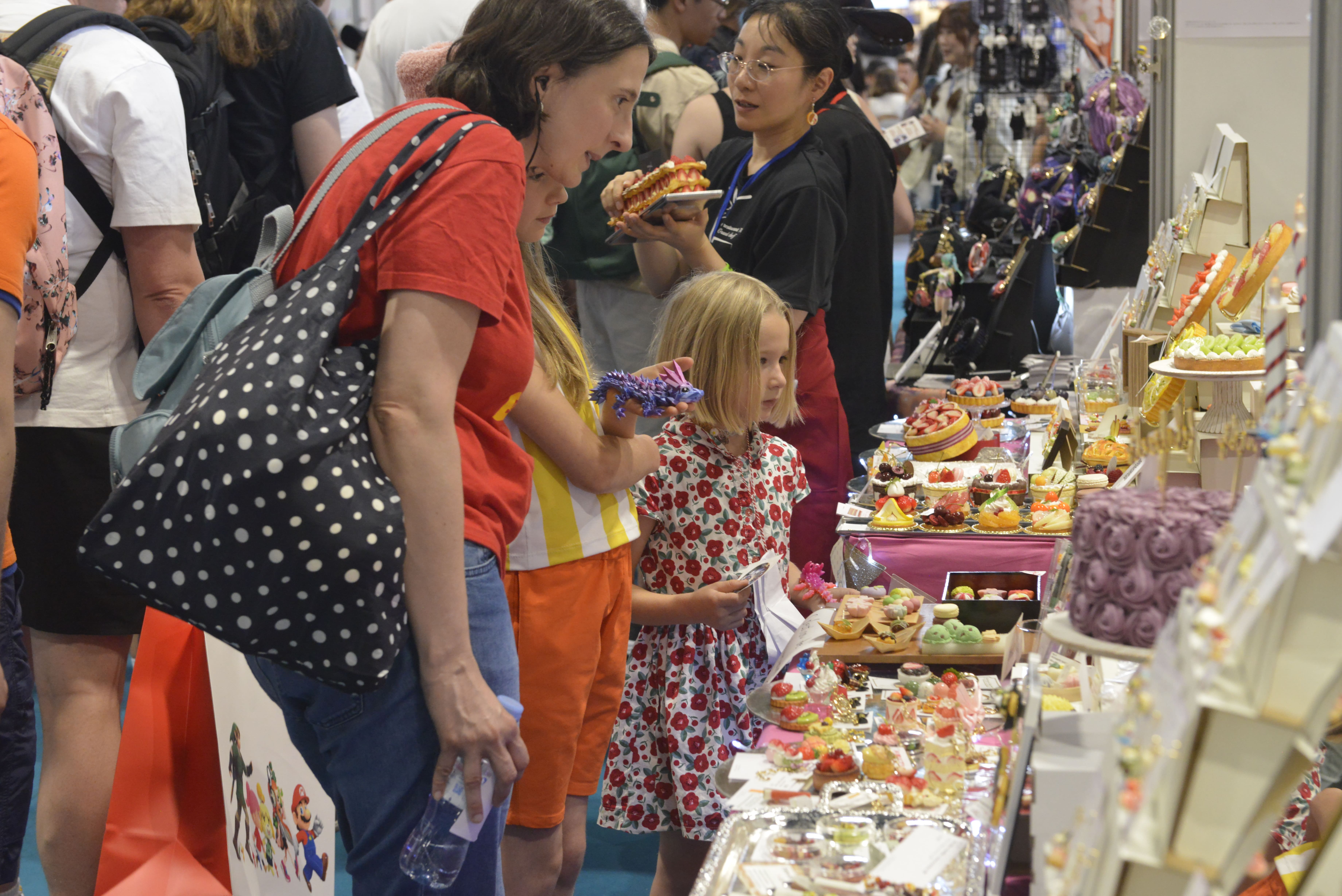 Japan Expo Paris 【アーティスト出展】支援事例2025