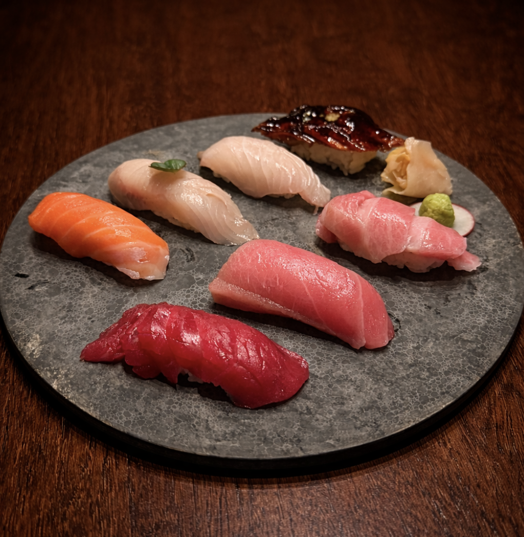 Gogyo sushi plate : 7 kids of sushi 1 pc each/ maguro, chutoro, otoro, salmon, hamachi, kanpachi, eel